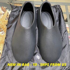 KANYE WEST YEEZY MENS 10 BLACK SL-01 SLIPONS SLPRS SHOE NWT